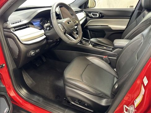 Used 2023 Jeep Compass Limited w/ Sun and Sound Group image 12