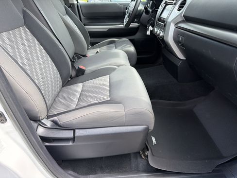 Used 2019 Toyota Tundra SR5 AWD/4WD image 22