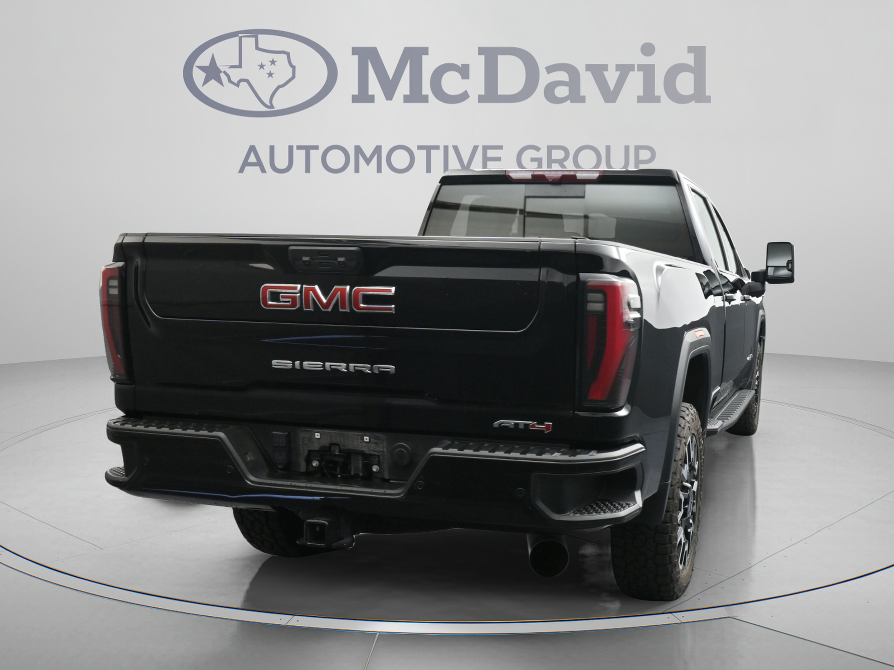 Used 2024 GMC Sierra 2500 AT4 w/ AT4 Premium Plus Package AWD/4WD image 8