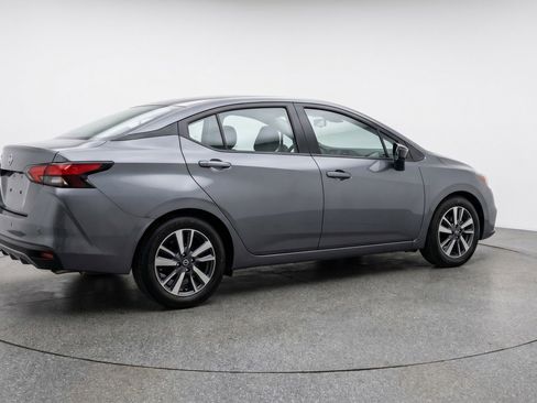 Used 2025 Nissan Versa SV FWD image 9