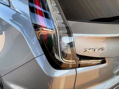 Used 2024 Cadillac XT4 Sport FWD image 29
