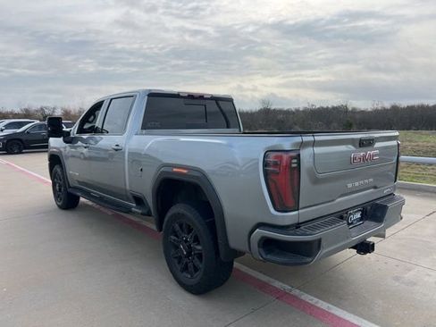 Used 2024 GMC Sierra 2500 AT4 w/ AT4 Premium Plus Package image 3