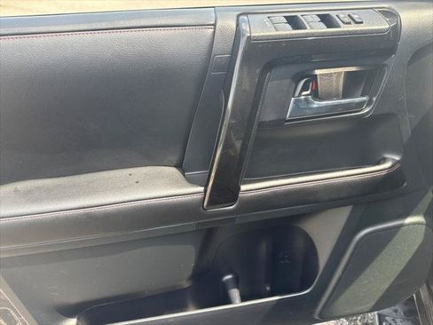 Used 2015 Toyota 4Runner Trail AWD/4WD image 13