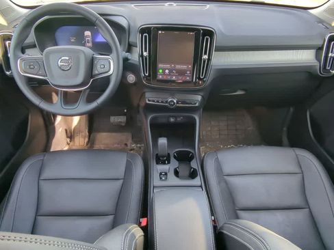 Used 2026 Volvo XC40 B5 Core w/ Protection Package Premier image 14