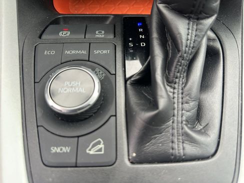 Used 2020 Toyota RAV4 Adventure image 7