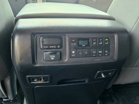Used 2013 Toyota Sequoia Limited AWD/4WD image 22