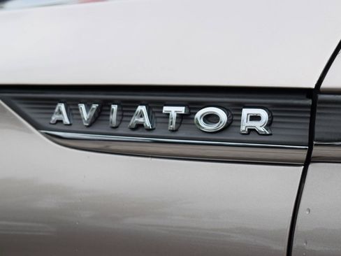 Used 2020 Lincoln Aviator Reserve w/ Equipment Group 202A AWD/4WD image 13