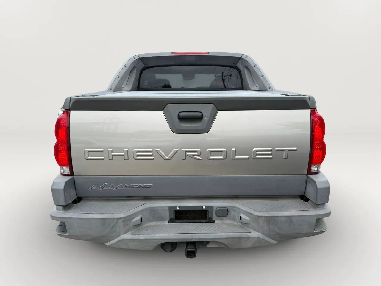 Used 2002 Chevrolet Avalanche 4x4 w/ Off-Road Suspension Pkg image 4
