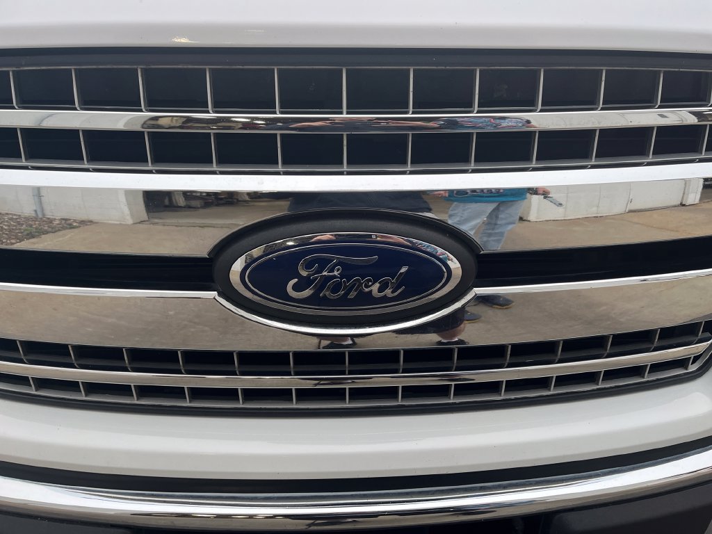 Used 2020 Ford F150 XLT w/ Equipment Group 302A Luxury AWD/4WD image 38