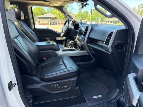 Used 2018 Ford F150 Lariat w/ Equipment Group 502A Luxury AWD/4WD image 10