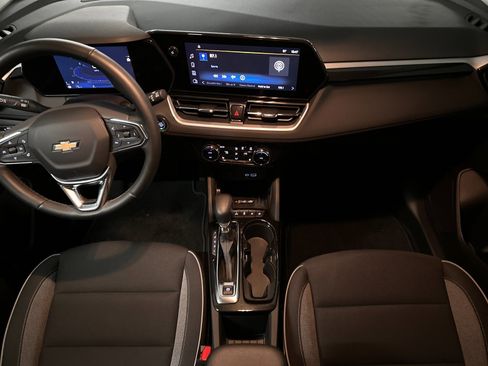 Used 2024 Chevrolet TrailBlazer LT w/ Convenience Package image 12