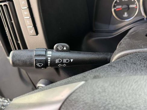 Used 2018 Chevrolet Express 2500 w/ Driver Convenience Package image 19