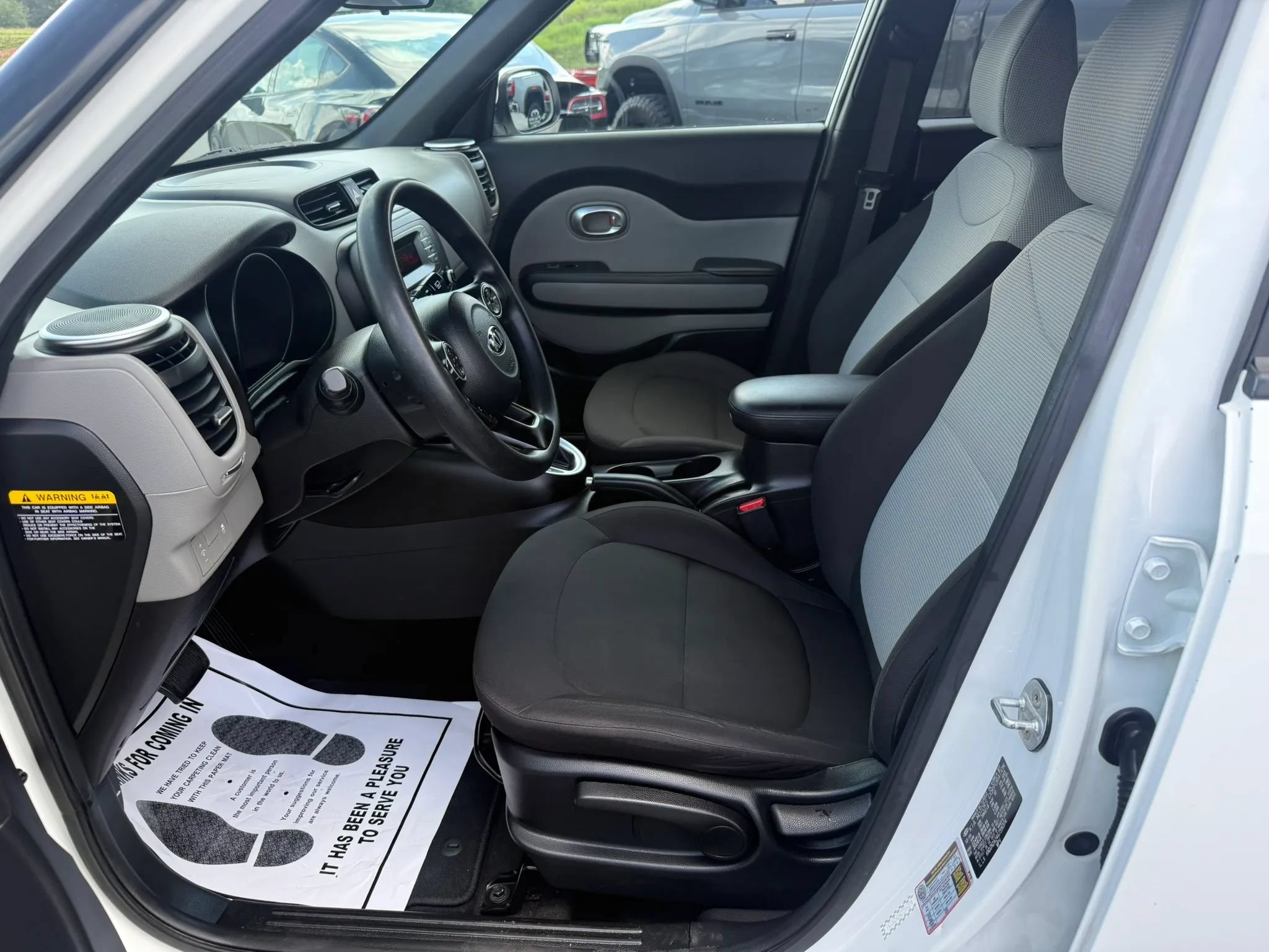 Used 2016 Kia Soul FWD image 7