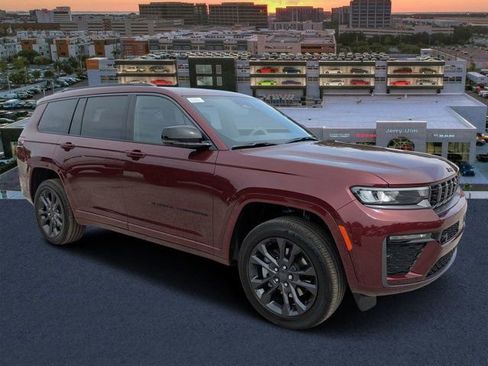 New 2026 Jeep Grand Cherokee L Limited AWD/4WD image 1