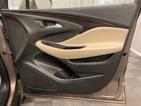Used 2019 Buick Envision Essence AWD/4WD image 30