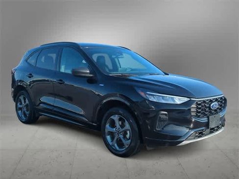 Used 2024 Ford Escape ST-Line image 2