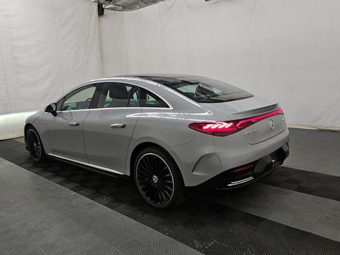Used 2023 Mercedes-Benz EQE 500 4MATIC Sedan image 4