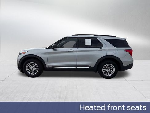Used 2023 Ford Explorer XLT w/ Equipment Group 202A RWD image 12