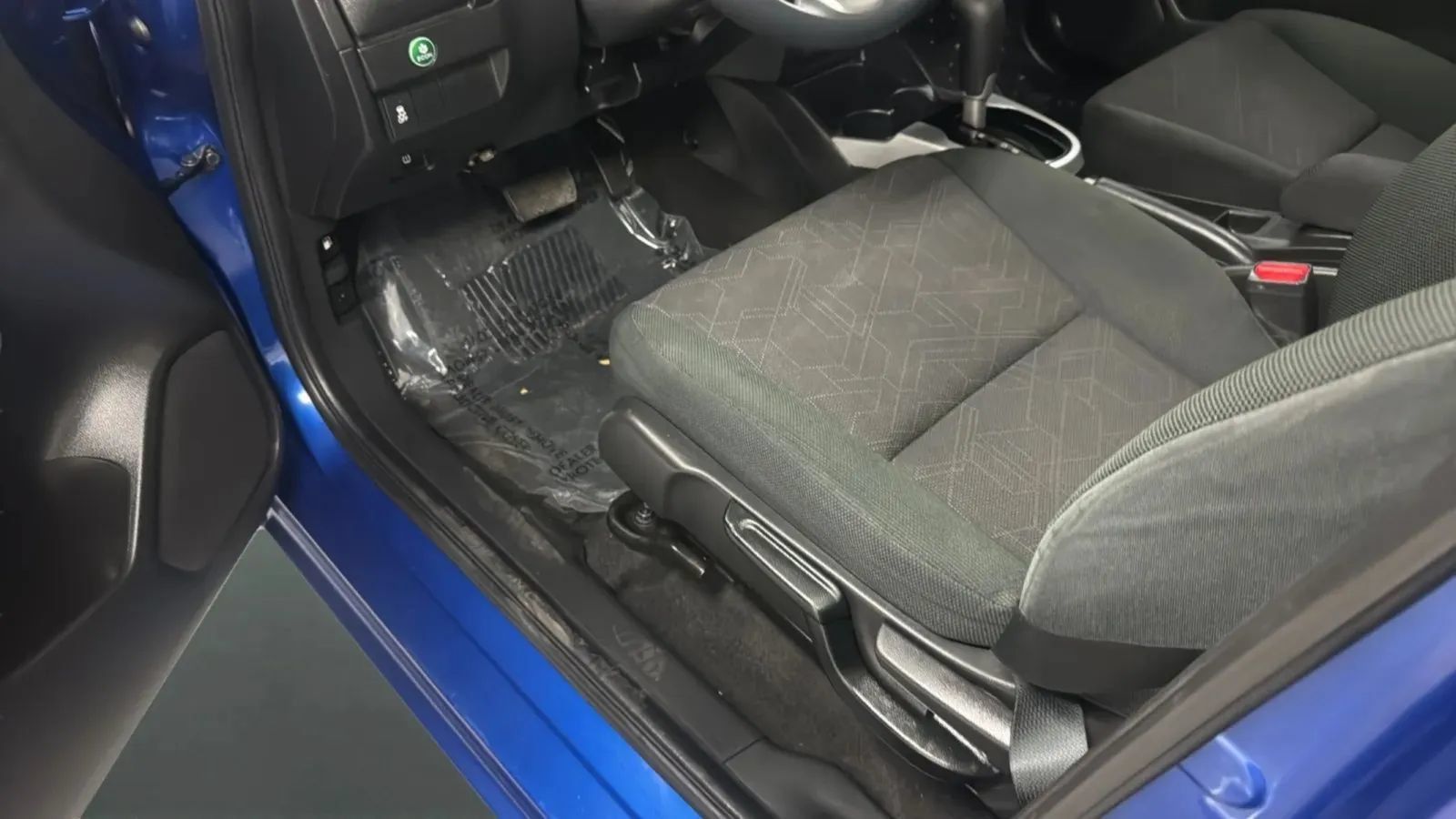 Used 2016 Honda Fit EX image 25