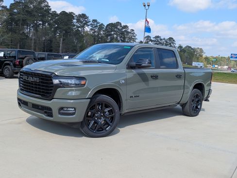 New 2026 RAM 1500 Laramie AWD/4WD image 4