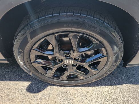 Used 2025 Honda HR-V Sport image 33