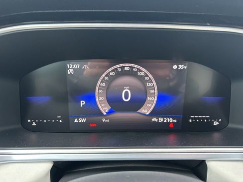 New 2026 Volkswagen Taos SE image 20