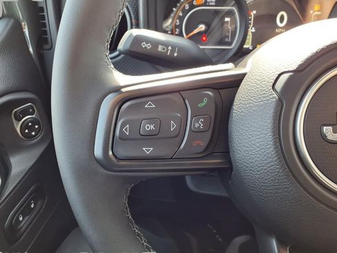 New 2026 Jeep Wrangler Unlimited Rubicon image 13