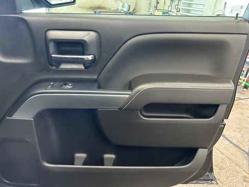 Used 2017 Chevrolet Silverado 1500 LT w/ All Star Edition AWD/4WD image 30