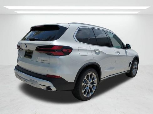 New 2026 BMW X5 xDrive40i w/ Parking Assistance Package AWD/4WD image 4