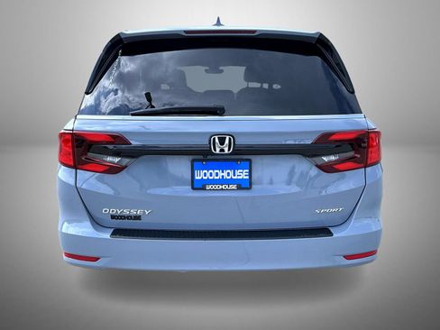 Used 2024 Honda Odyssey Sport image 6