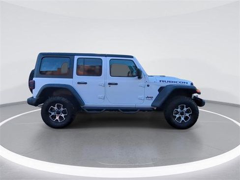 Certified 2022 Jeep Wrangler Unlimited Rubicon w/ Cold Weather Group image 9