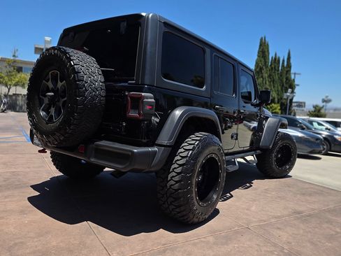 Used 2021 Jeep Wrangler Unlimited Rubicon AWD/4WD image 11