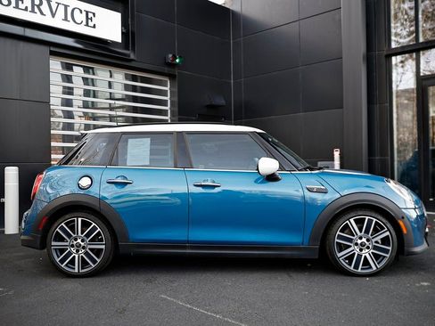 Used 2024 MINI Cooper S image 4