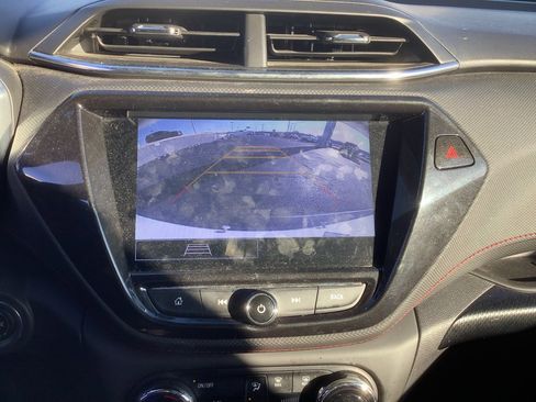 Used 2023 Chevrolet TrailBlazer RS w/ Convenience Package image 17