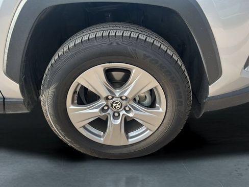 Used 2024 Toyota RAV4 XLE FWD image 9