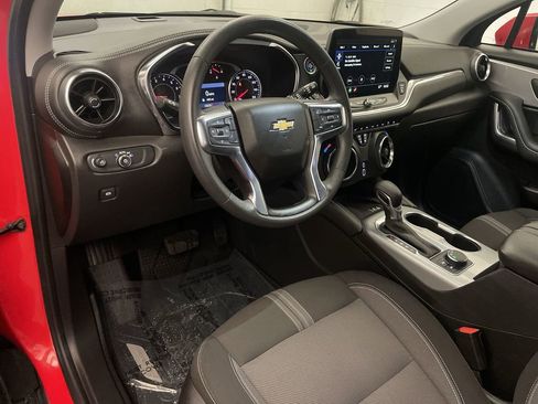 Used 2024 Chevrolet Blazer LT w/ Convenience Package FWD image 4