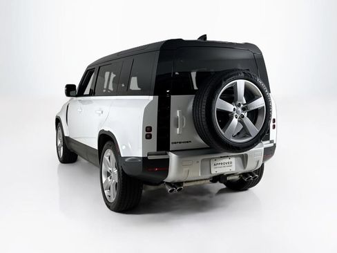 Used 2024 Land Rover Defender 110 SE AWD/4WD image 3