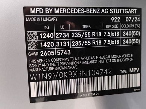 Used 2024 Mercedes-Benz EQB 300 4MATIC image 99