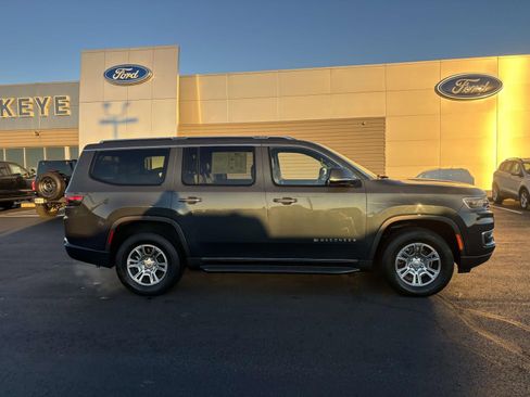 Used 2022 Jeep Wagoneer Series I image 10