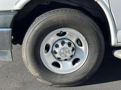 Certified 2022 Chevrolet Express 2500 w/ Driver Convenience Package image 10