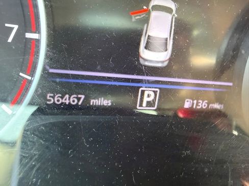 Used 2021 Nissan Sentra SR w/ SR Premium Package image 16