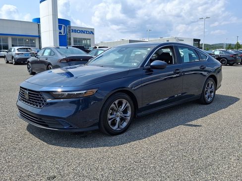 Used 2024 Honda Accord EX image 4