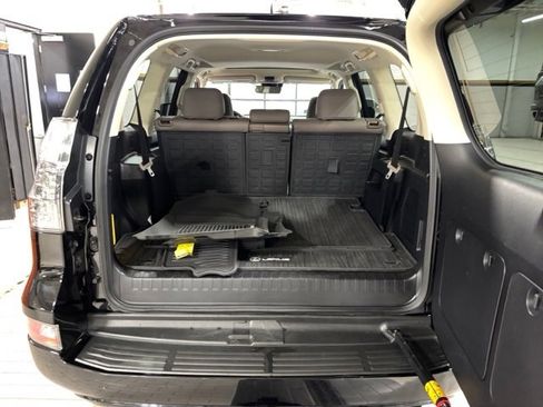 Used 2023 Lexus GX 460 Premium image 28