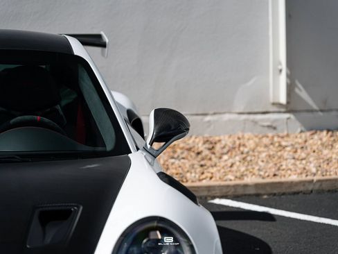 Used 2018 Porsche 911 GT2 RS RWD image 11