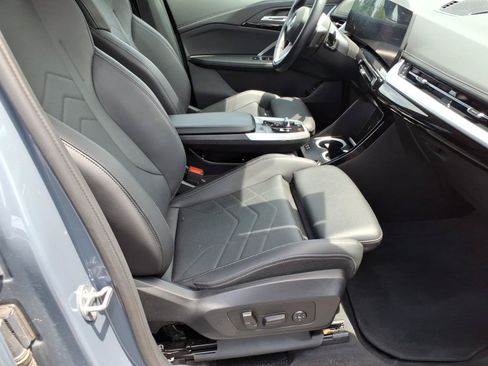 Used 2023 BMW X1 xDrive28i w/ Convenience Package AWD/4WD image 9