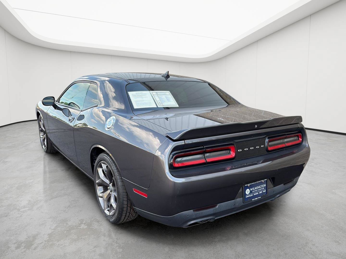 Used 2019 Dodge Challenger R/T w/ Cold Weather Group RWD image 32