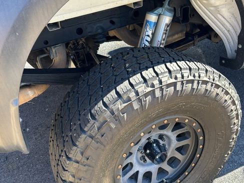 Used 2017 Ford F150 Raptor w/ Equipment Group 802A Luxury image 8