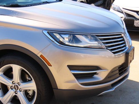 Used 2018 Lincoln MKC Premiere image 5