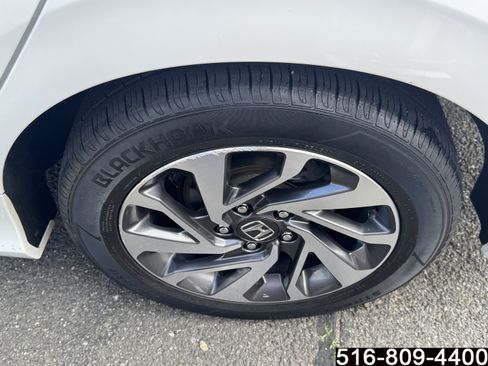 Used 2018 Honda Civic EX image 11