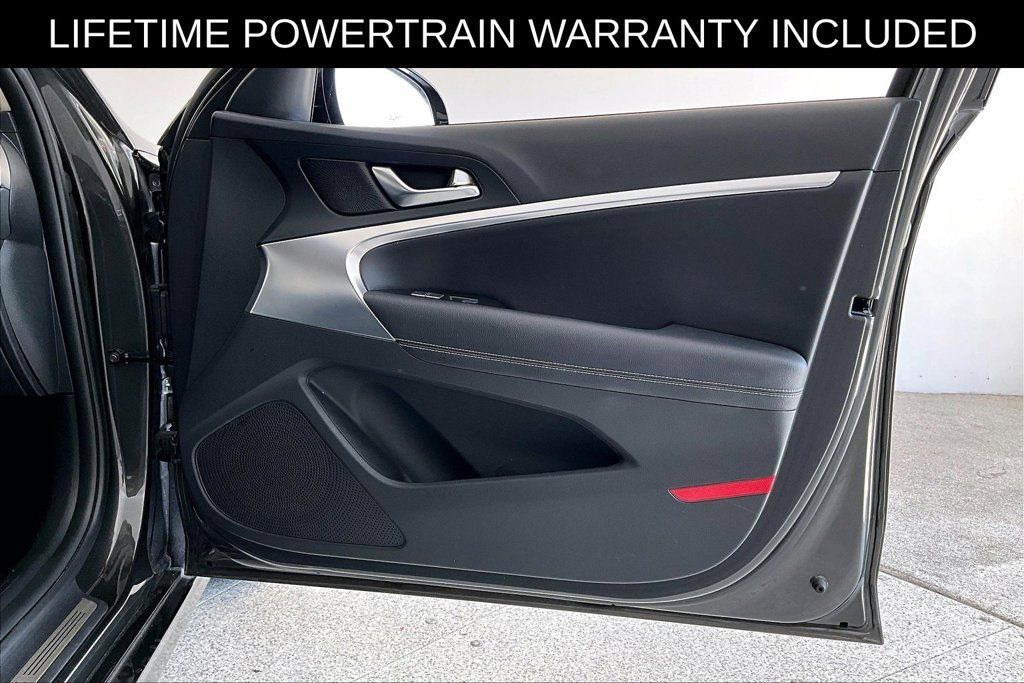 Used 2026 Genesis G70 2.5T RWD image 23